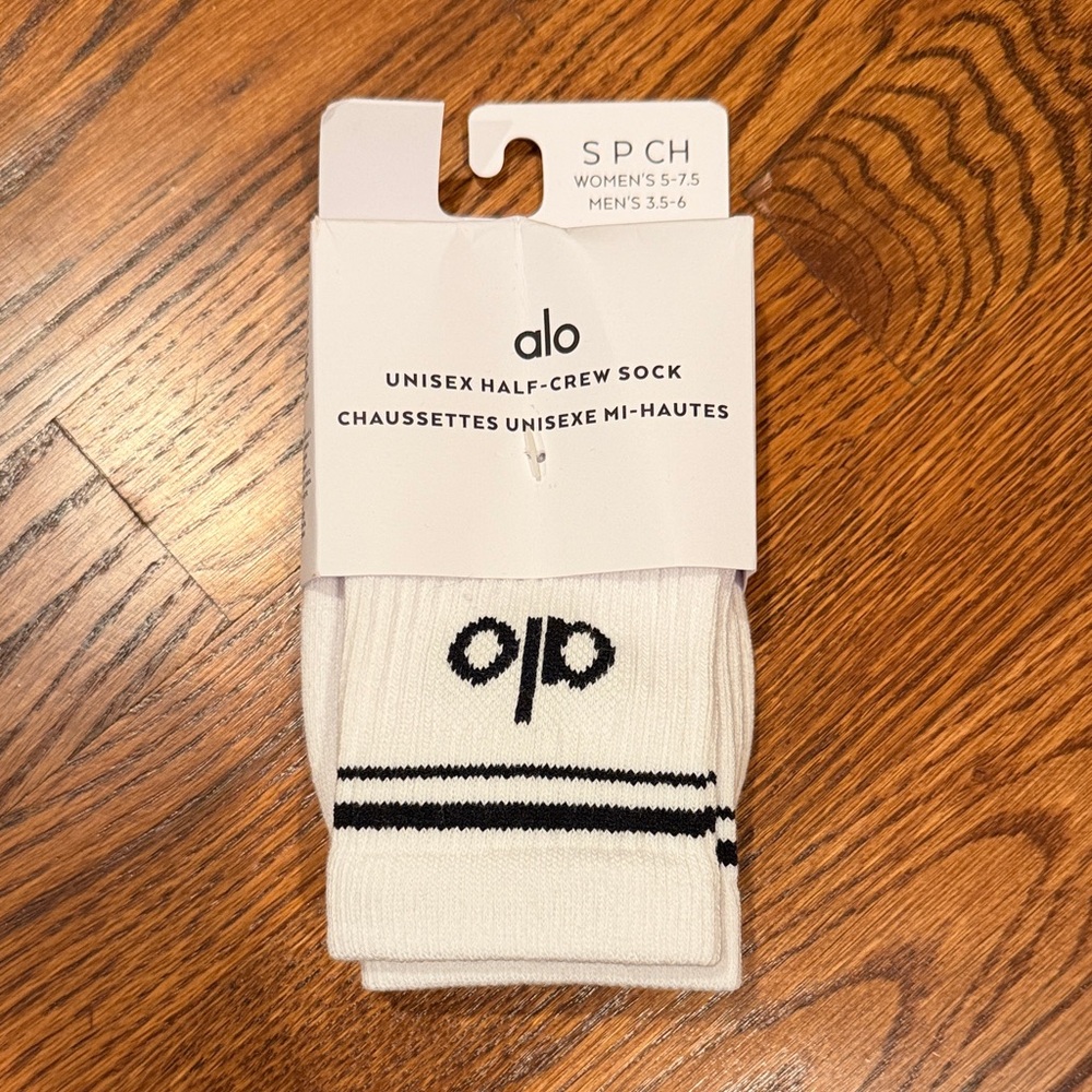 ALO Yoga White and Black Half-Crew Socks NEW